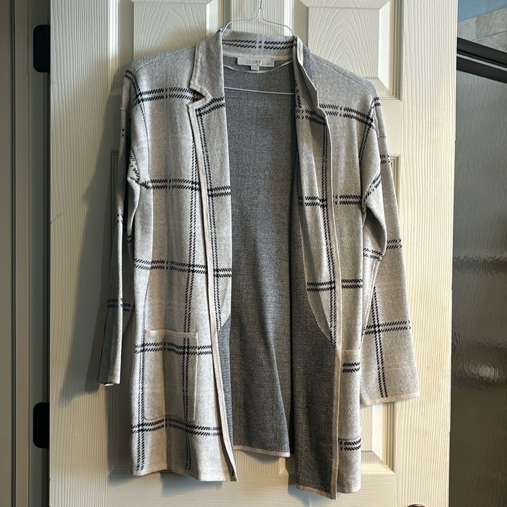 NWOT cream and black knit jacket